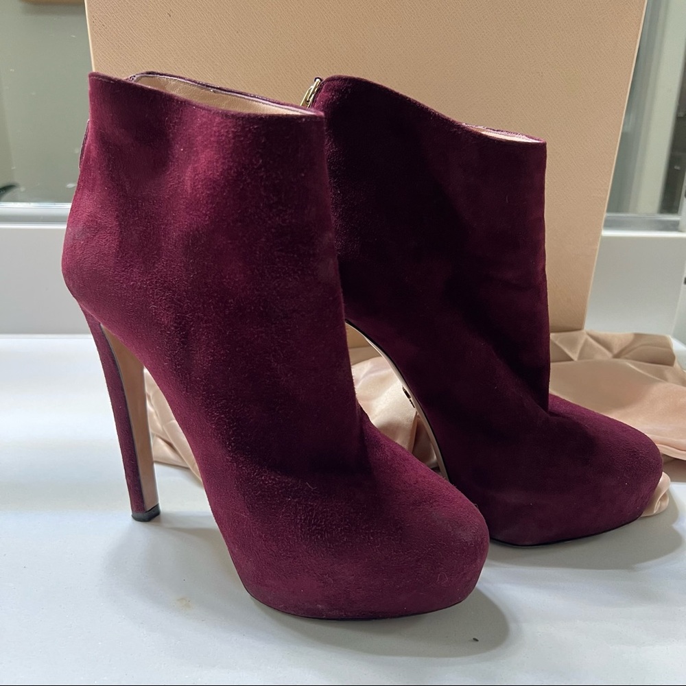 Pre-owned Prada ankle boots size 38